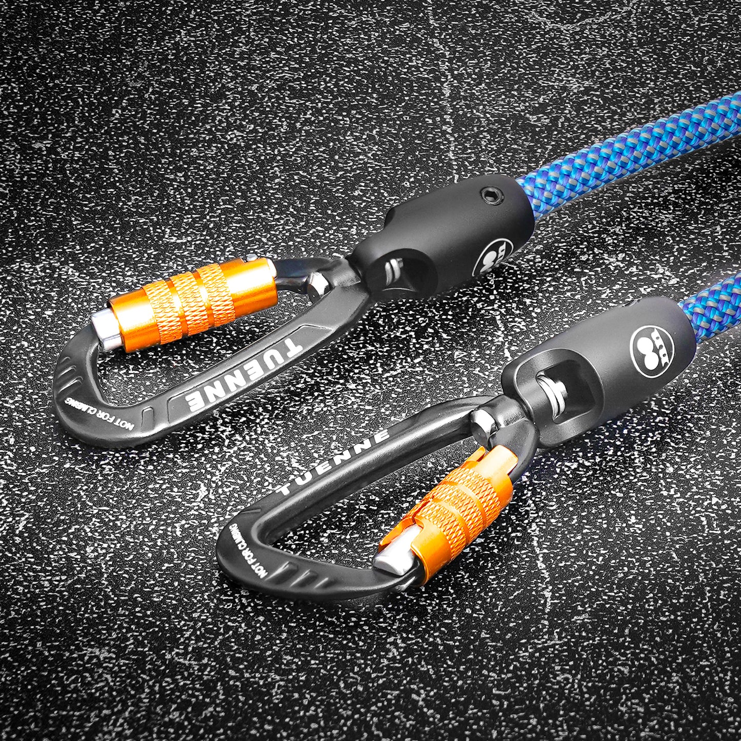 Close-up of swivel carabiner on the Tuenne tether