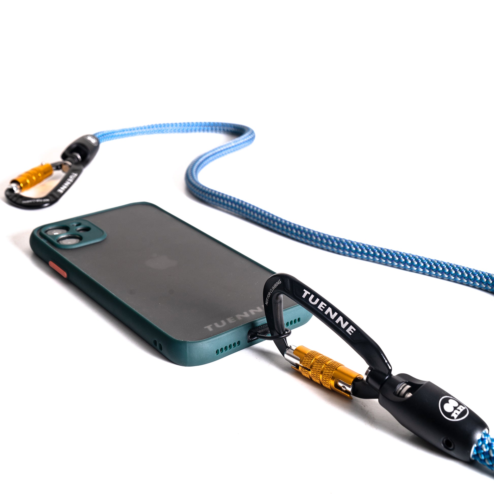 Close-up of iron D-ring buckle on the Tuenne tether