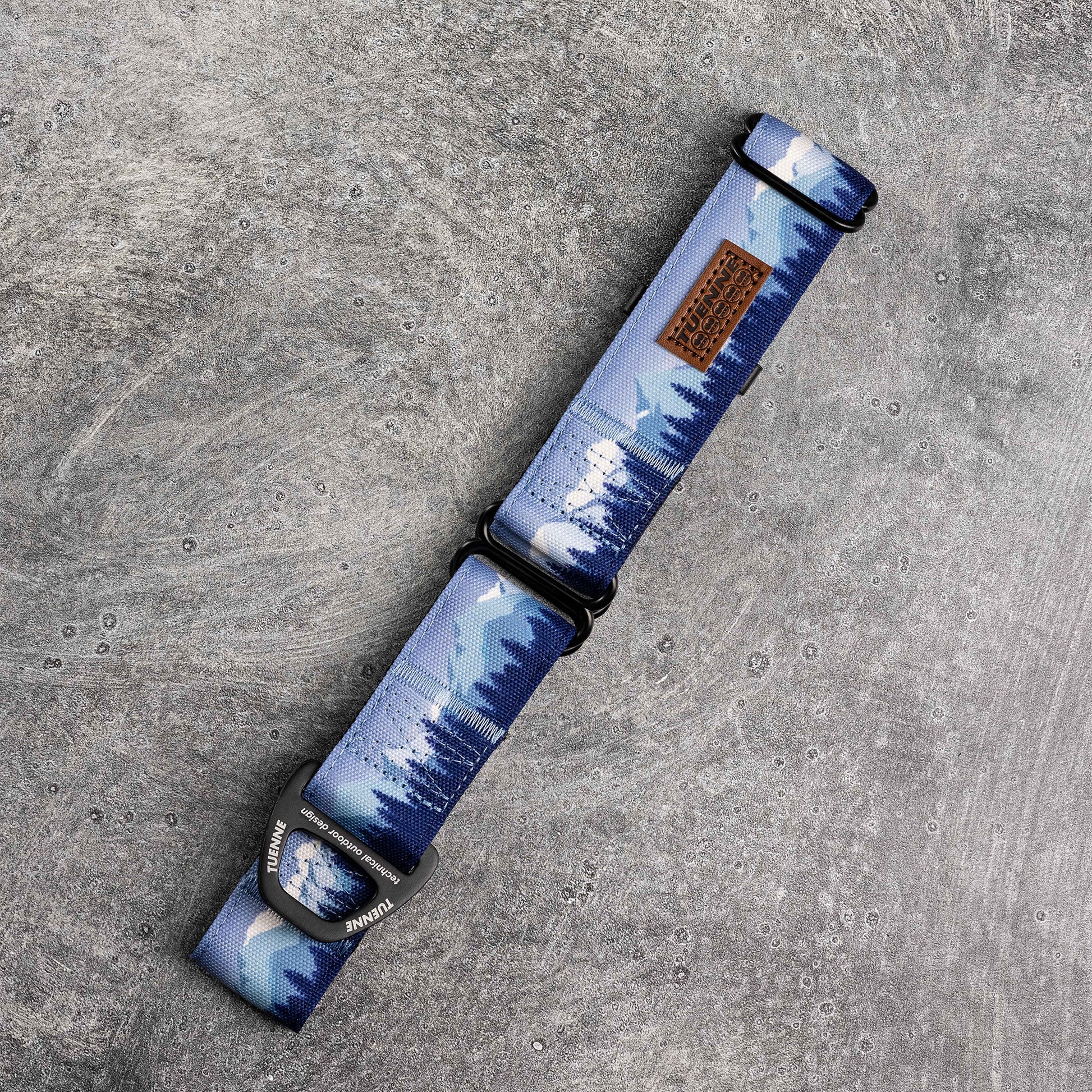 frog clip dog leash martingale collar mountain design