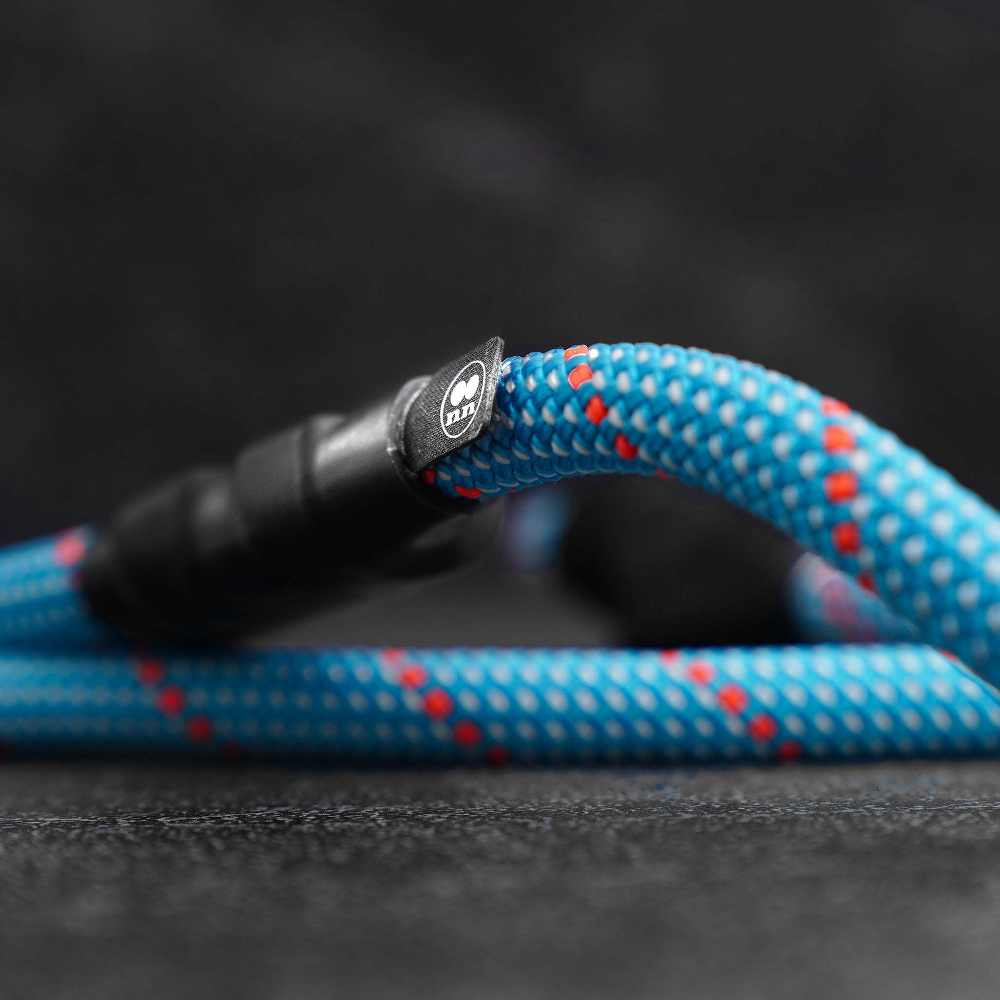 2-in-1 dog leash coupler