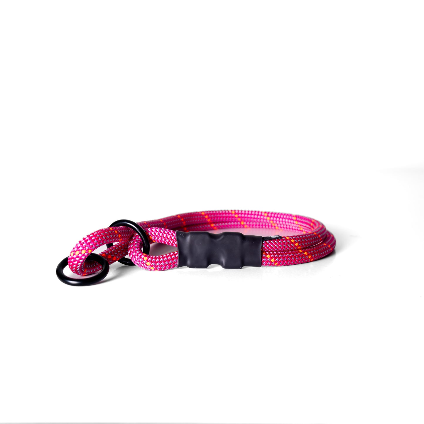 Adjustable slip dog collar made from climbing rope - Norte by Tuenne - pink