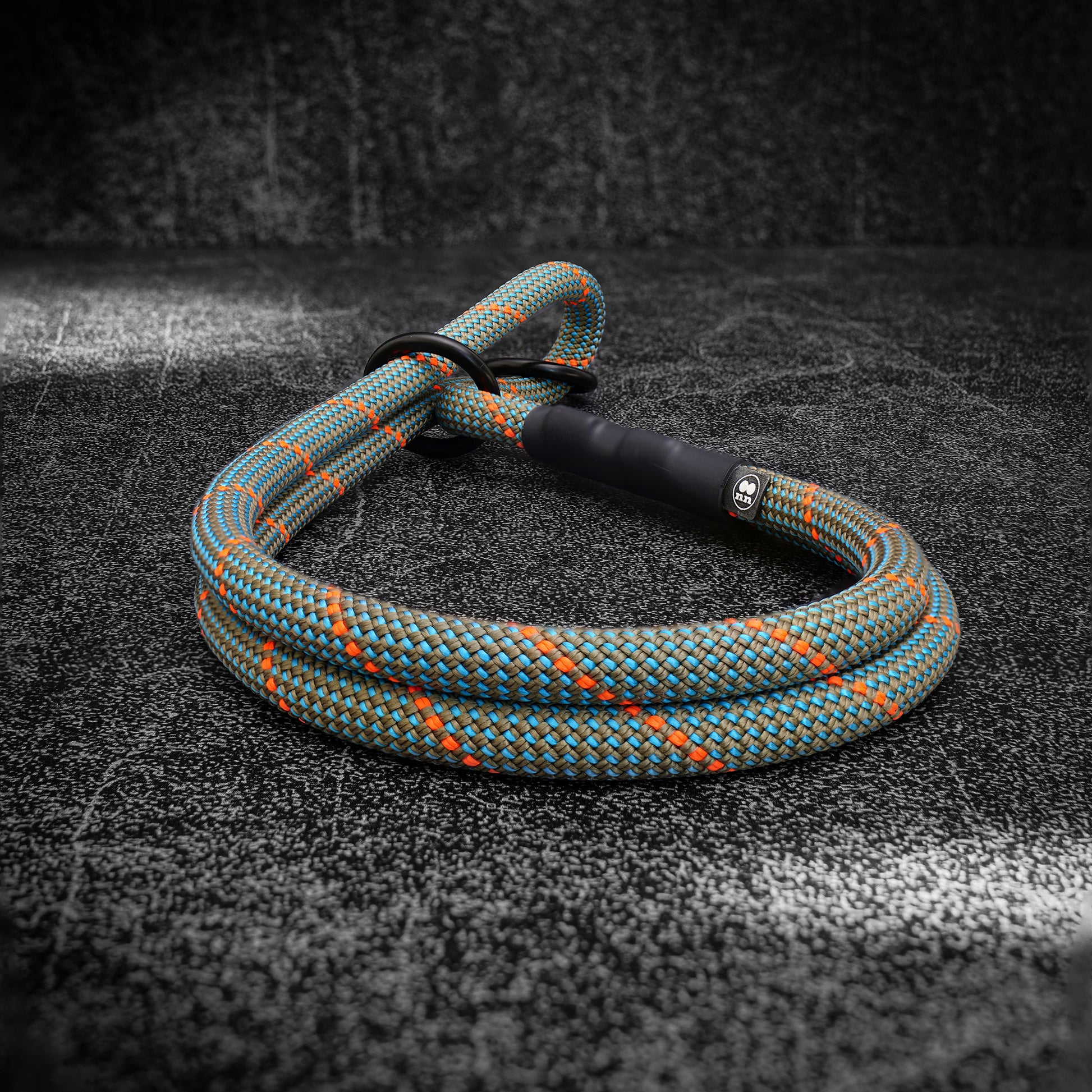 Adjustable slip dog collar made from climbing rope  Norte by Tuenne