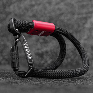 Auto-Locking Carabiner on SEND-IT Mini Dog Leash black pink