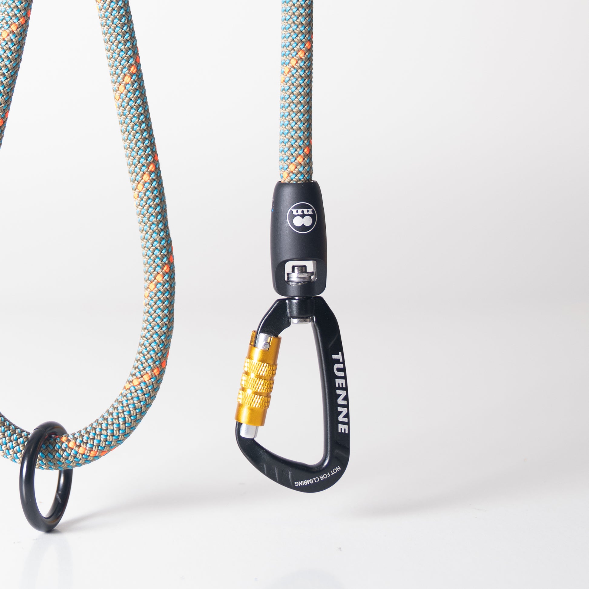 Customizable Boulder Hybrid rope dog leash with swiveling carabiner