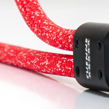SEND-IT Mini Traffic Dog Leash by Tuenne close up black and red